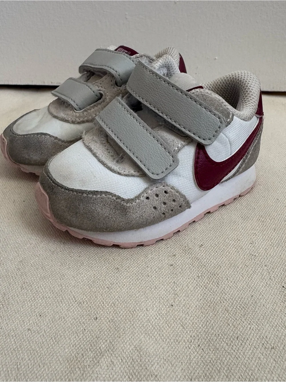 Nike Baby/Toddler Leather Sneakers  Colorblock White Gray Red Pink US 3C